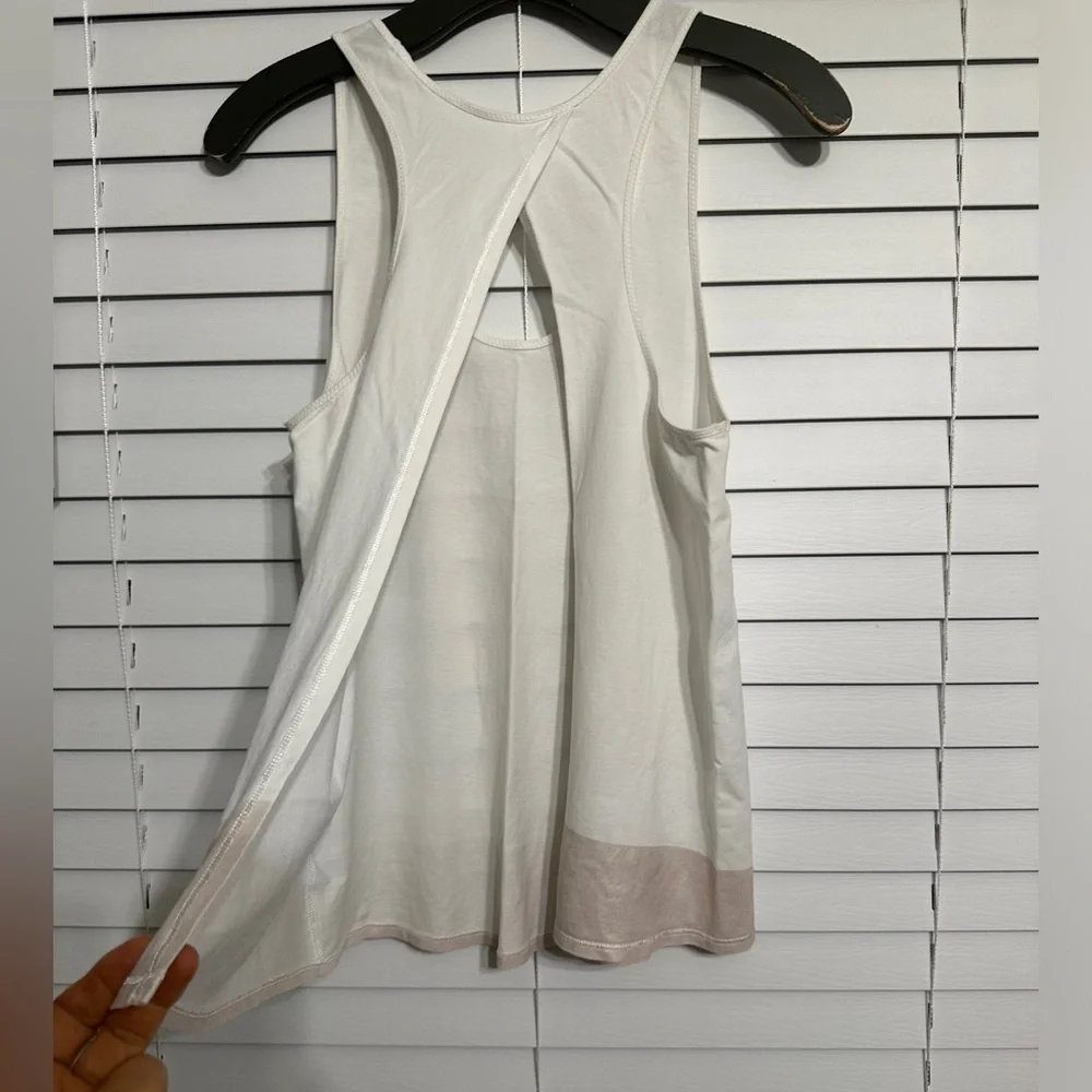 🛍️Lululemon Tie back open tank top size S off white and pink excellent